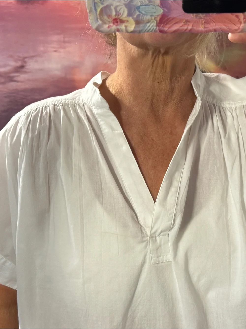 Universal White Relaxed V-Neck Tunic Top - Picture 3 of 6